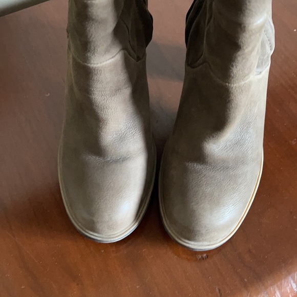 Brown Leather Double Zip Ankle Boot with Lug Sole - Picture 3 of 9